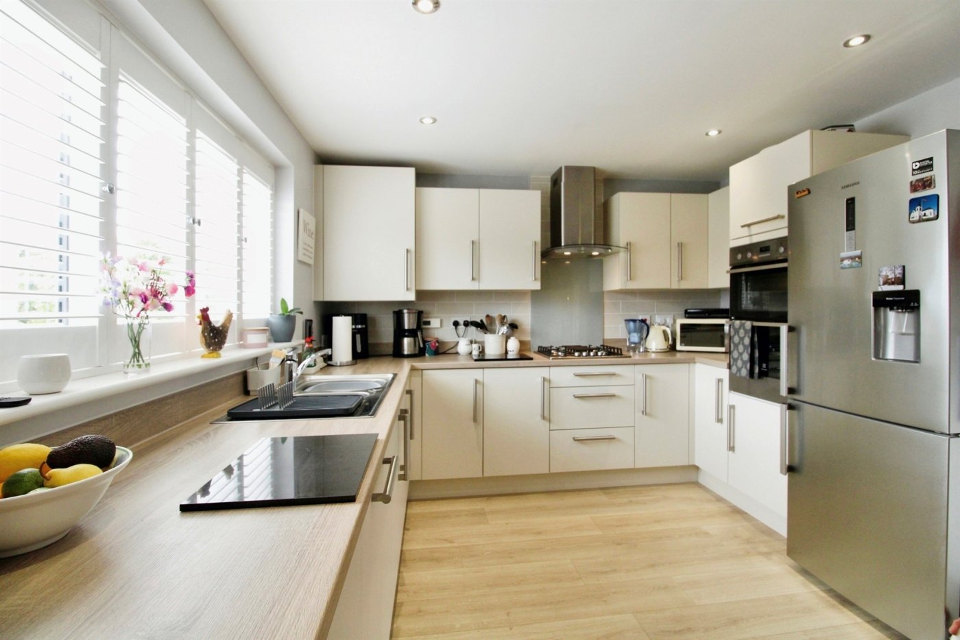 4 bedroom property for sale in Greenmeadow Way, Rhoose, Barry £400,000