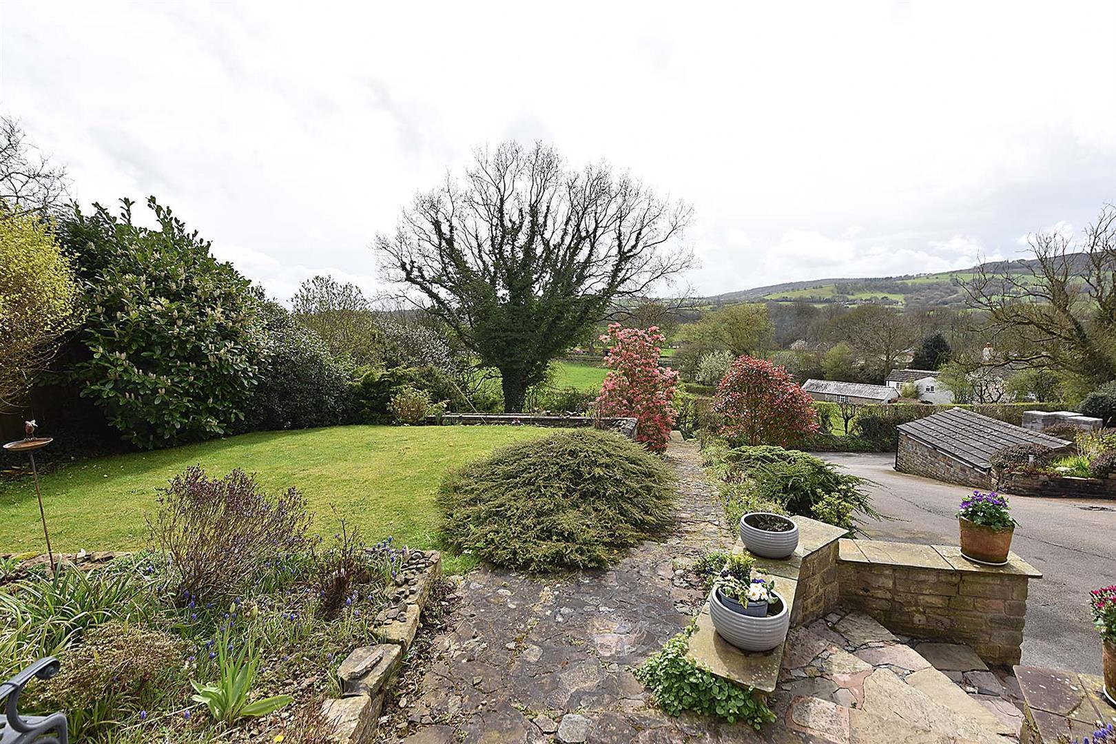 4 bedroom property for sale in Lane, Bosley, Macclesfield £