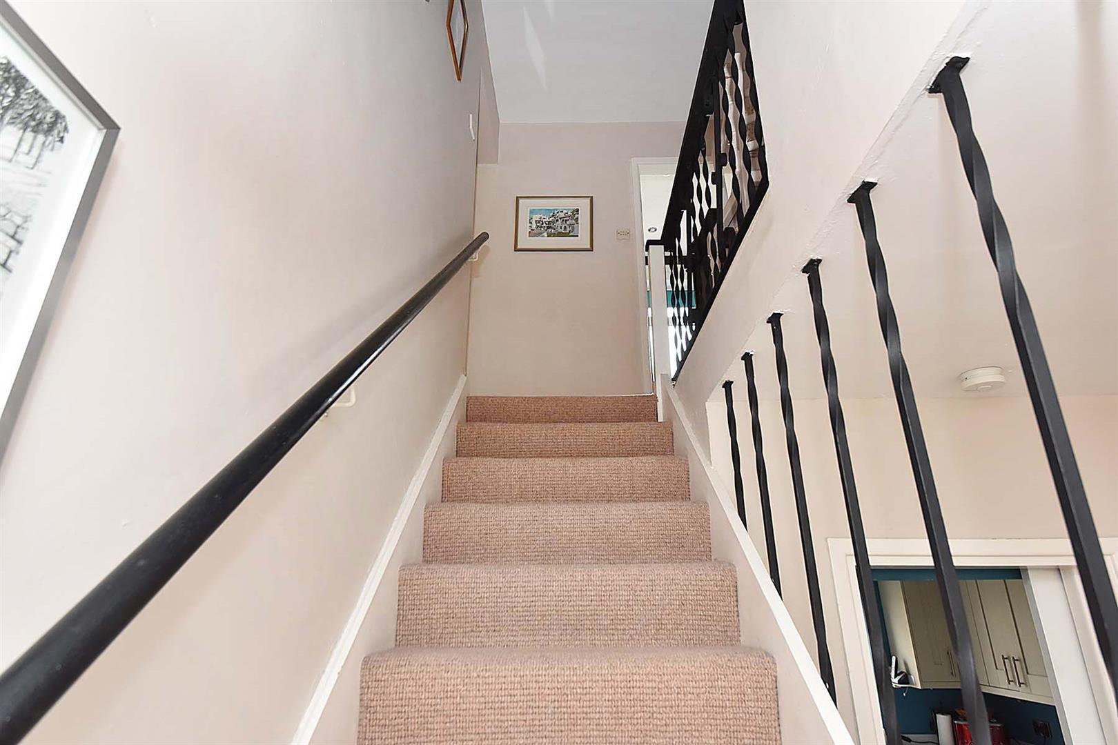 4 bedroom property for sale in Lane, Bosley, Macclesfield £