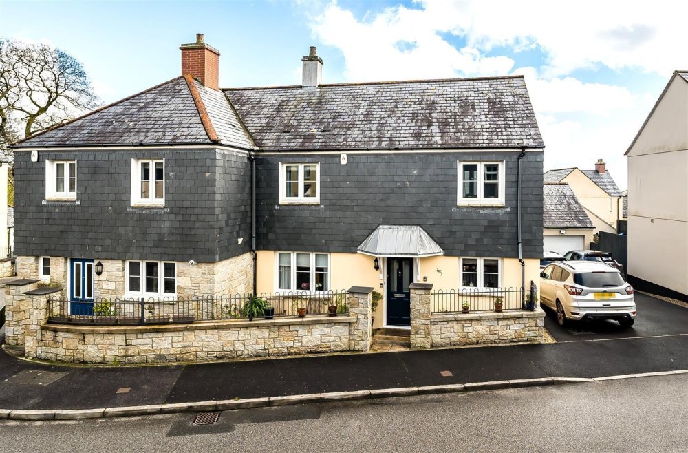Stags 3 bedroom property for sale in Bay View Road, Duporth, St. Austell