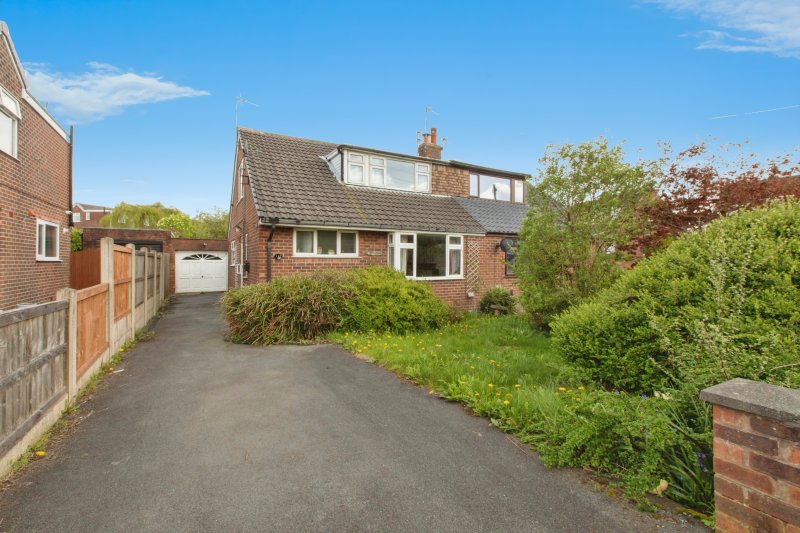 3 bedroom property for sale in Collingwood Road, Chorley, Lancashire