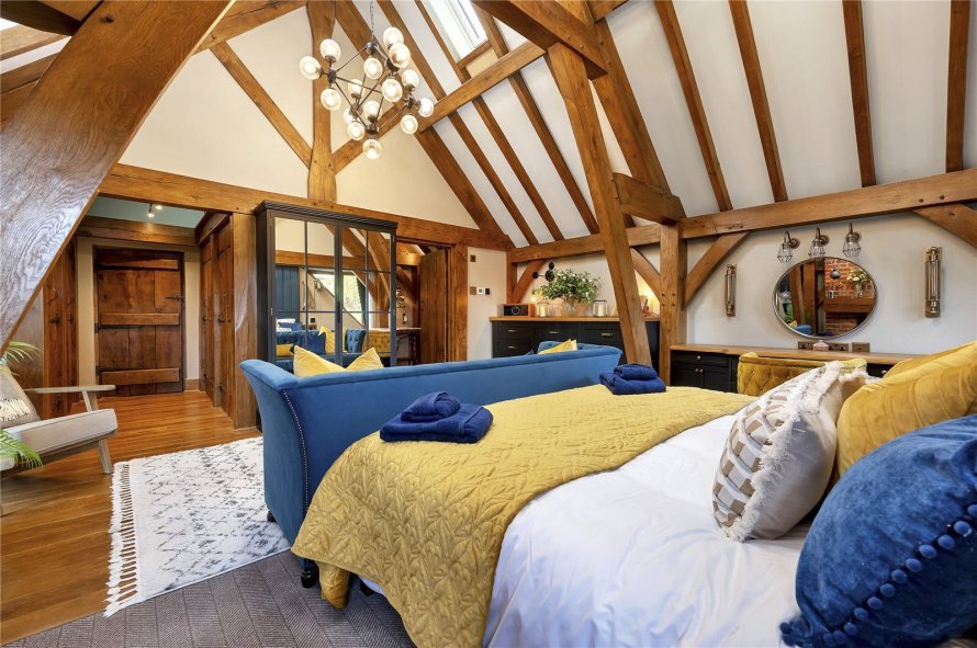 6 bedroom property for sale in The Ridings, Rothley, Leicester