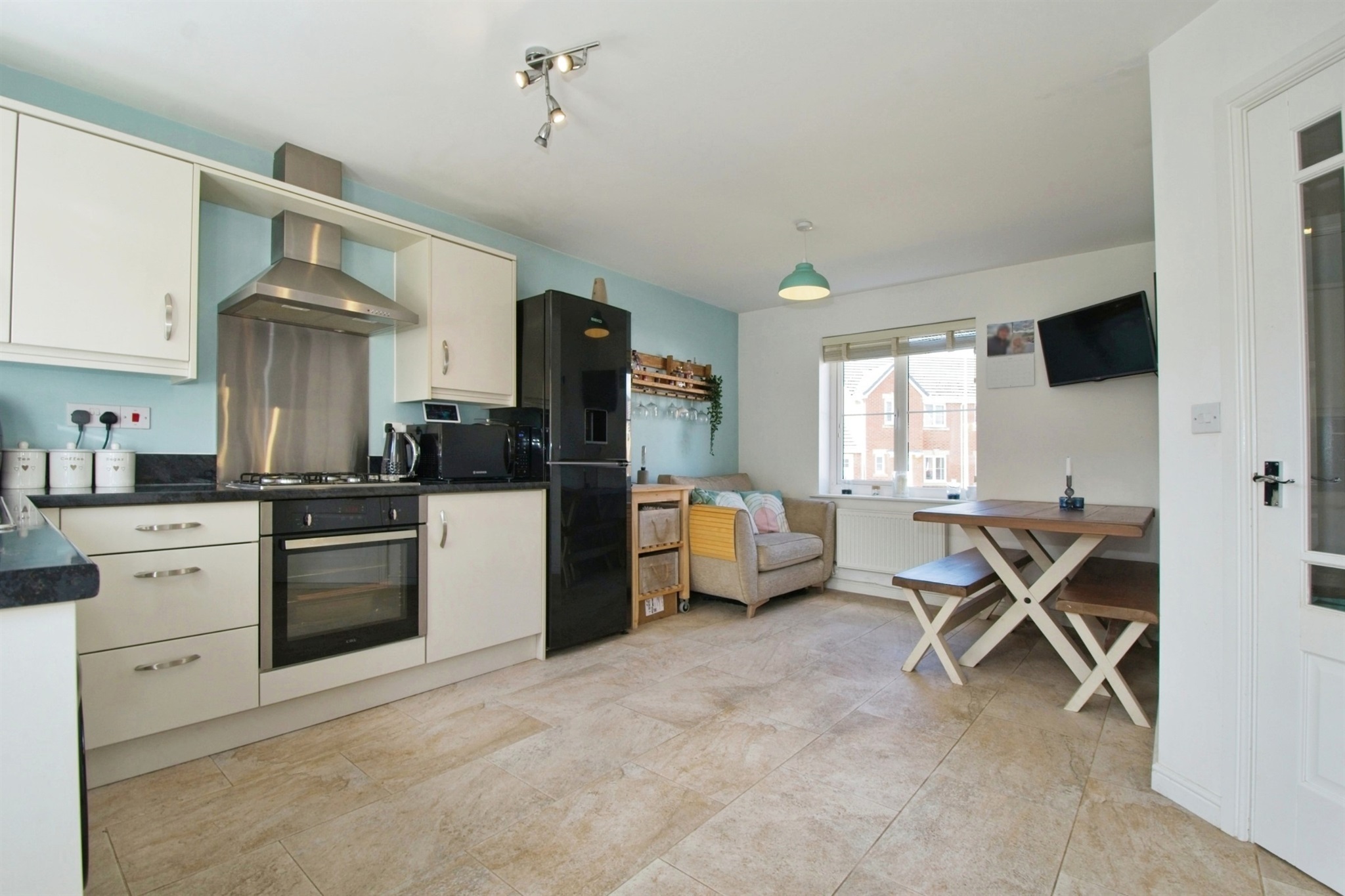 Peter Alan Estate Agents in Talbot Green Sell, Buy, Mortgages, Let or Rent