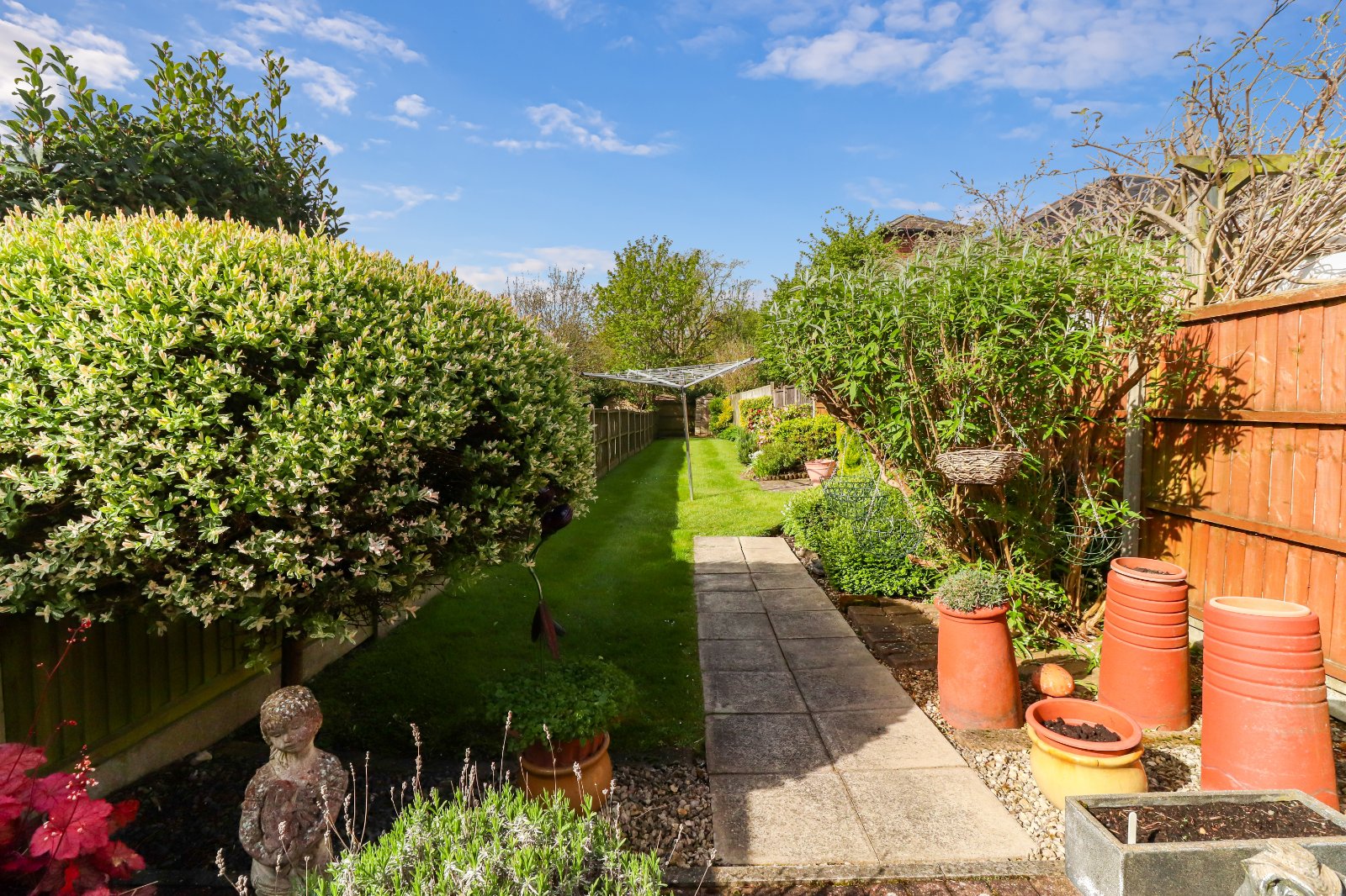 2 bedroom property for sale in Adrian Road, Abbots Langley, Herts, WD5