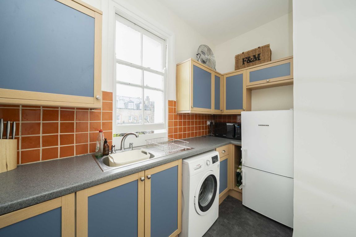 Jacksons 1 bedroom property for sale in Veronica Road, Balham £500,000