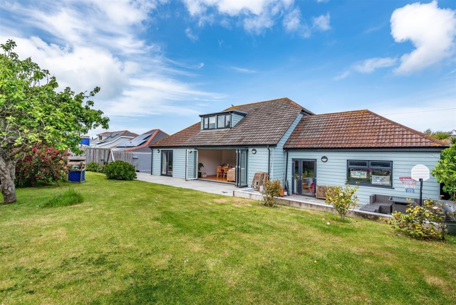Stags 5 bedroom property for sale in Golf Links Road, Westward Ho
