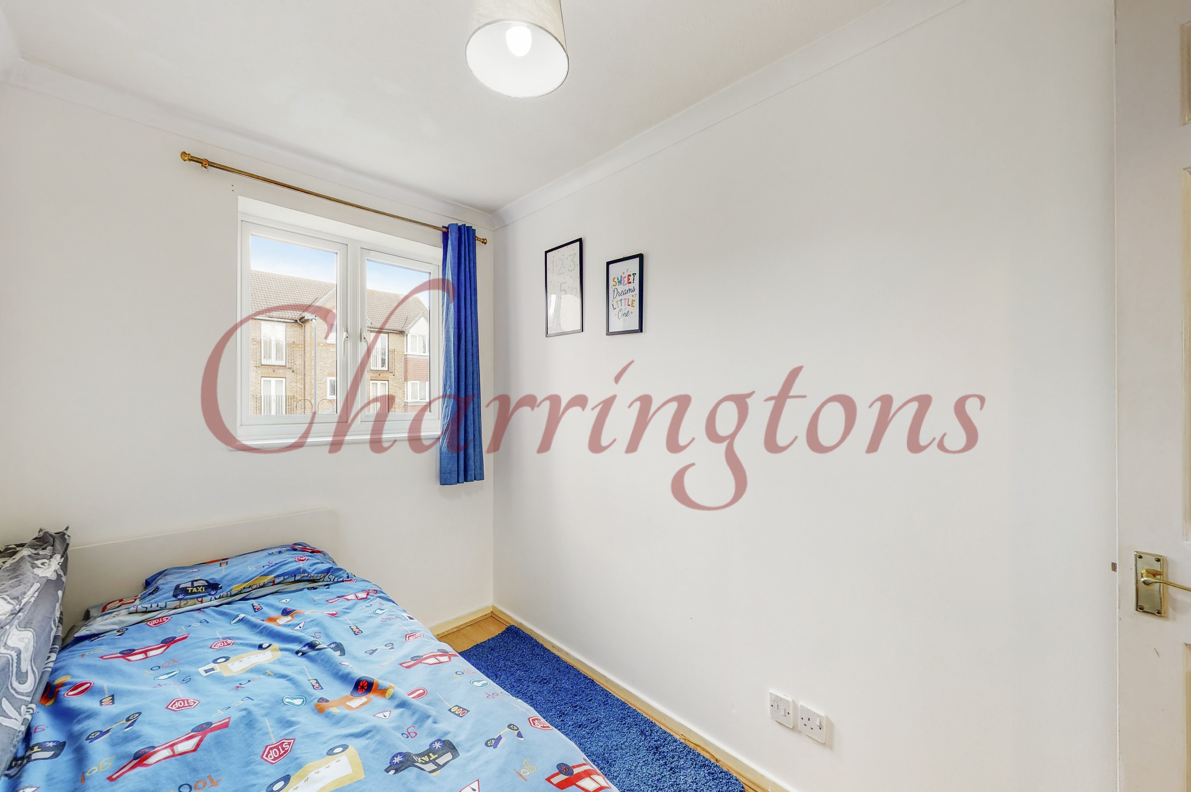 TWO BEDROOM FLAT  FOR SALE  DOLLIS HILL  NW2 Image 8