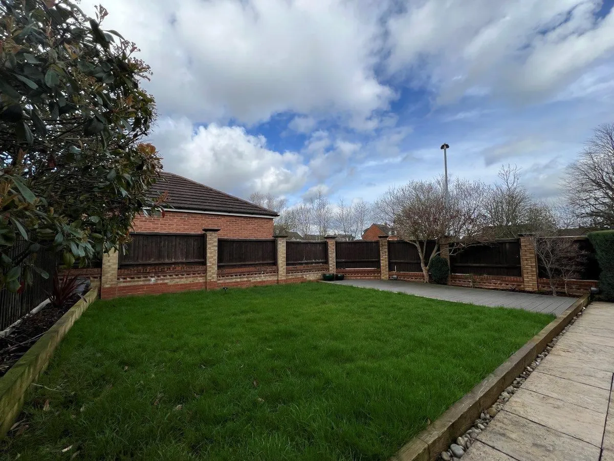 BRIDLE CLOSE, MELTON MOWBRAY