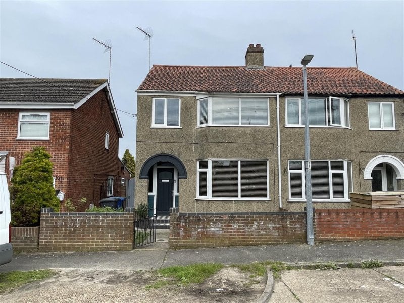 3 bedroom property for sale in Sycamore Avenue, Oulton Broad Guide price £230,000