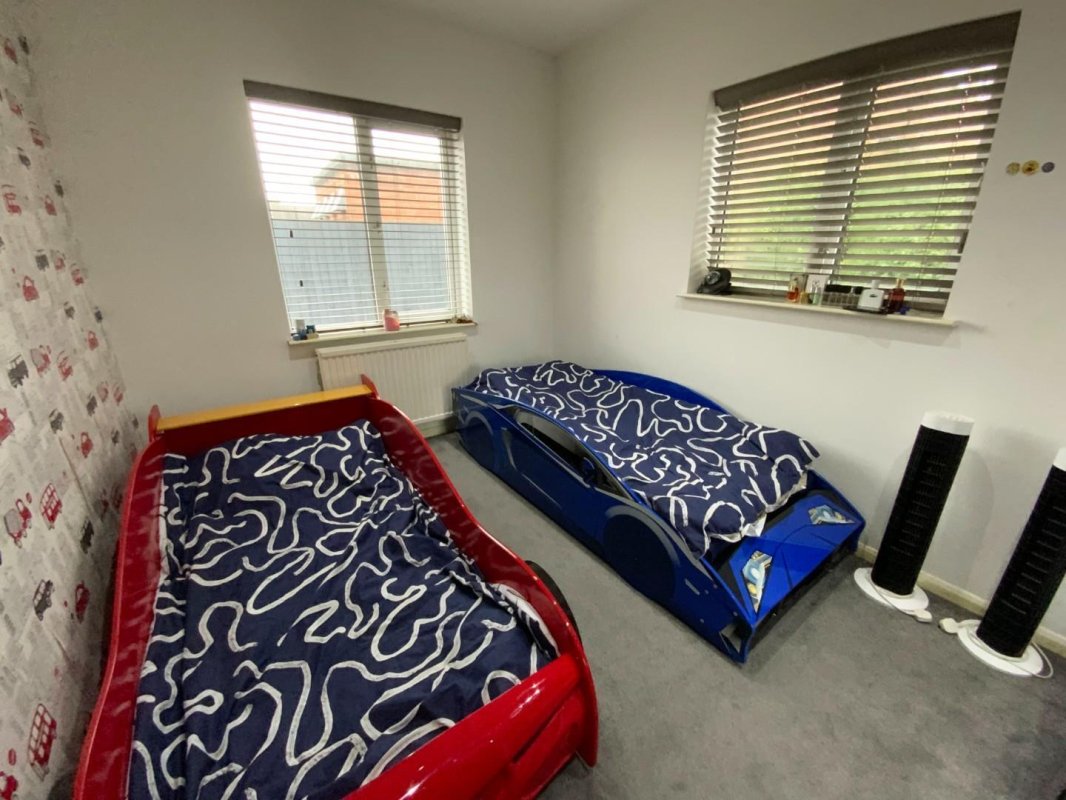 2 bedroom property for sale in Alcester Drive, Evington, Leicester