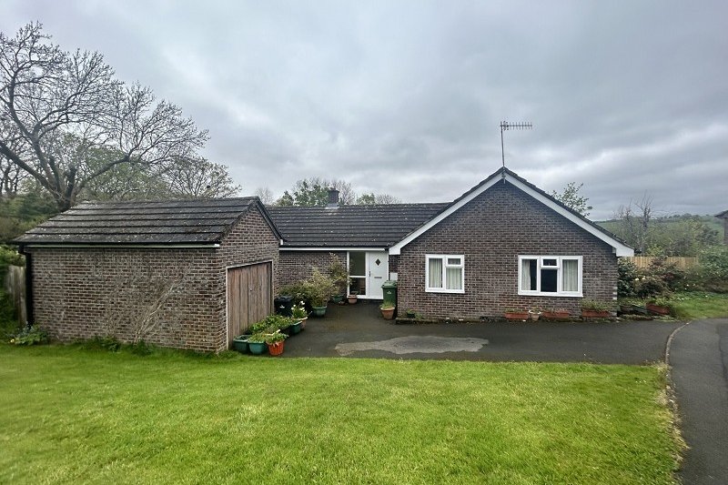3 bedroom property for sale in Erw Bant, Llangynidr, Crickhowell, Powys