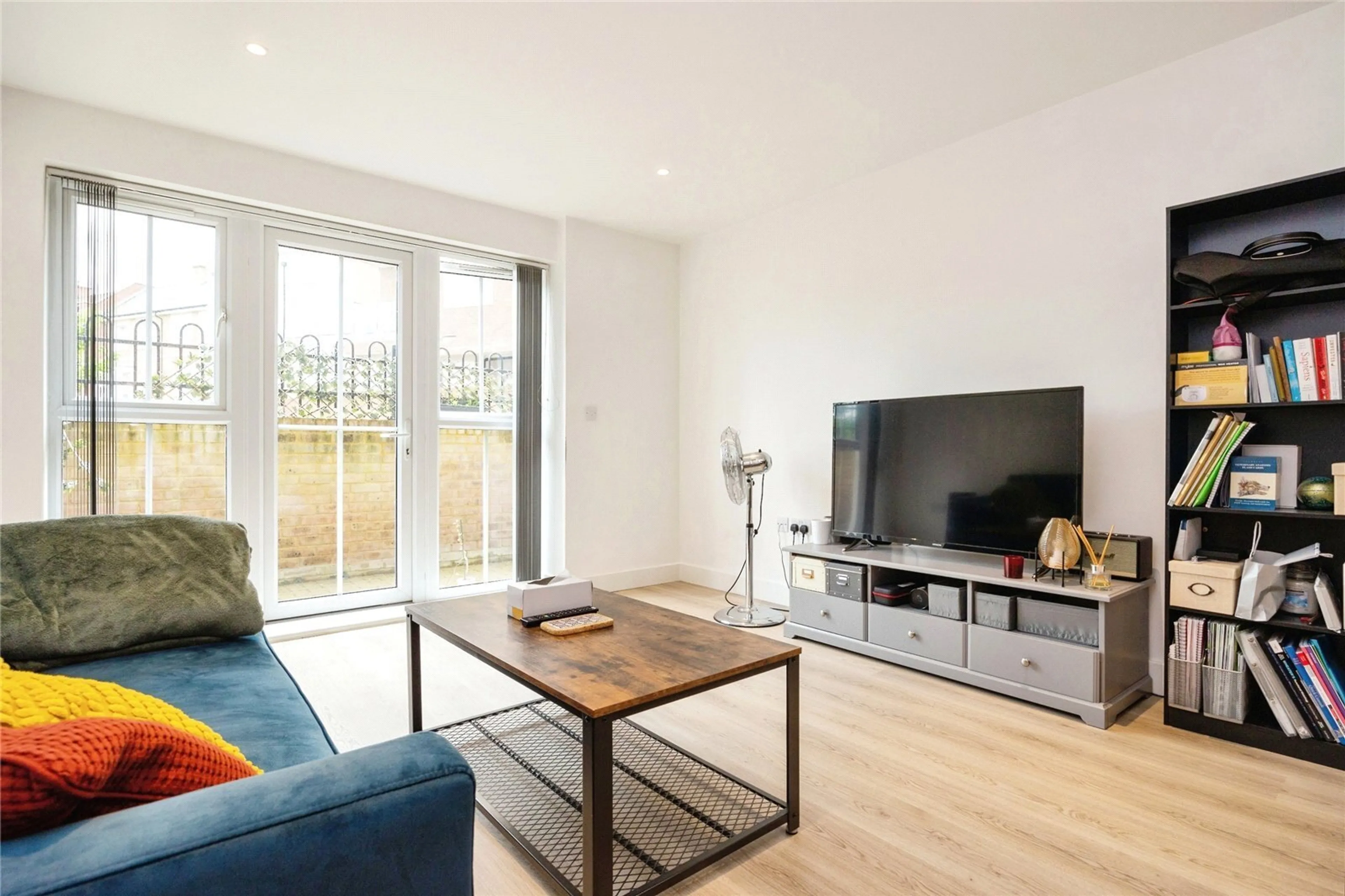 Property photo 0