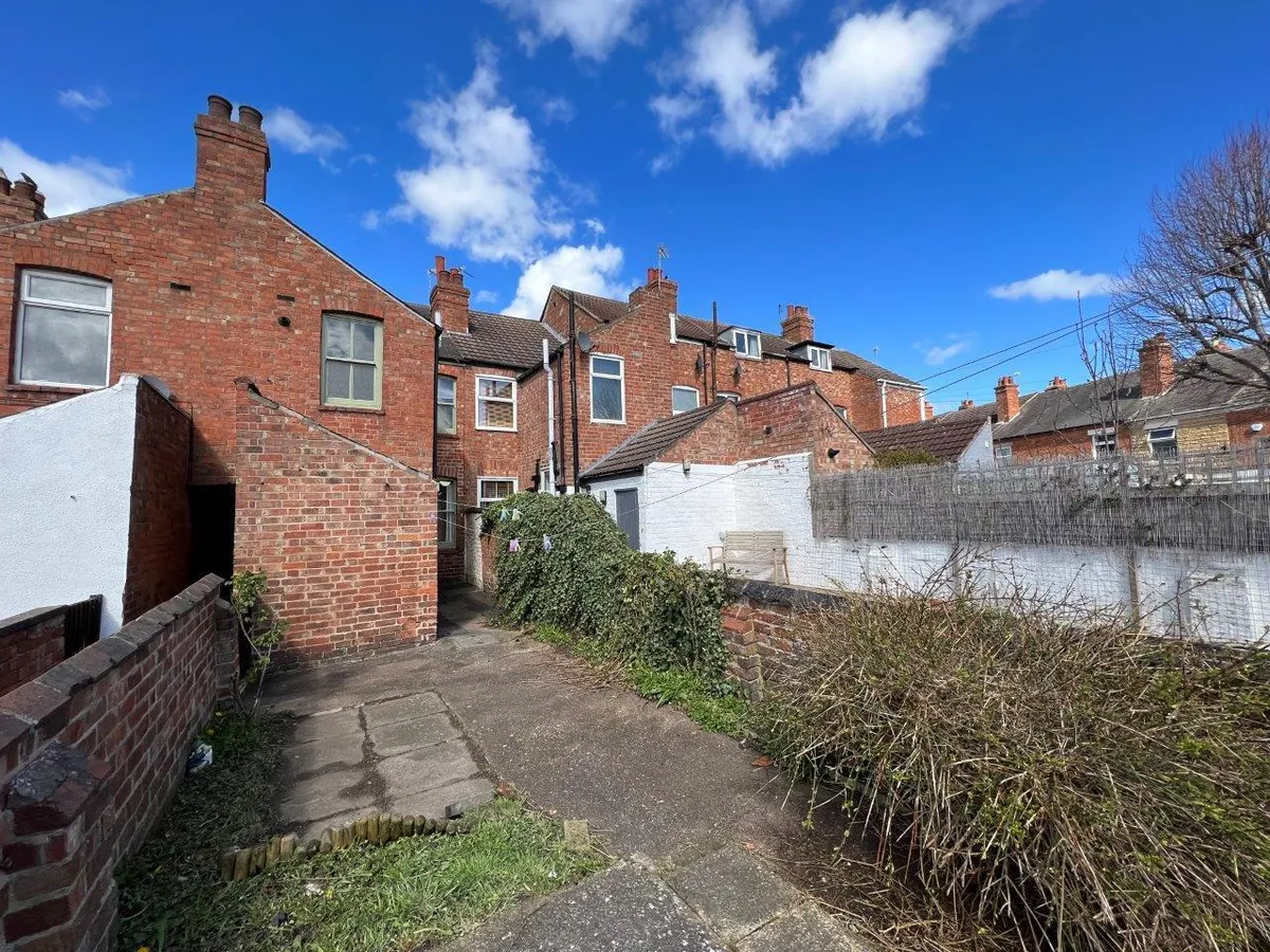 LIMES AVENUE, MELTON MOWBRAY