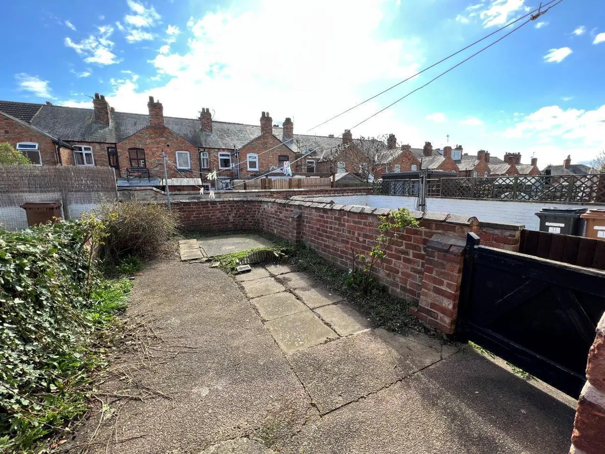LIMES AVENUE, MELTON MOWBRAY