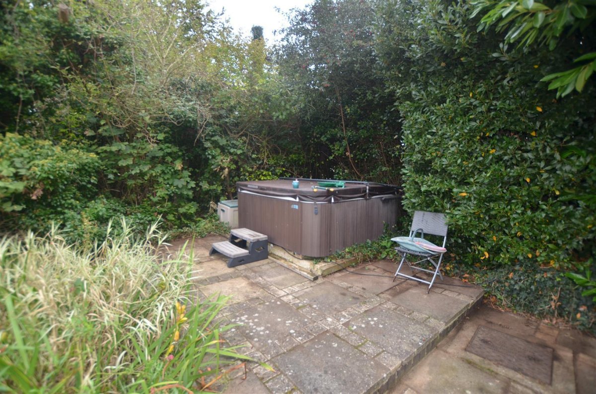 3 bedroom property for sale in Boughton Monchelsea, mid Kent £815,000