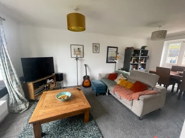 Pine Close, LN1 3SB