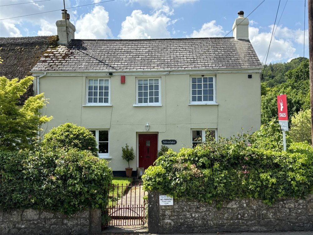Stags 5 bedroom property for sale in Sticklepath, Okehampton