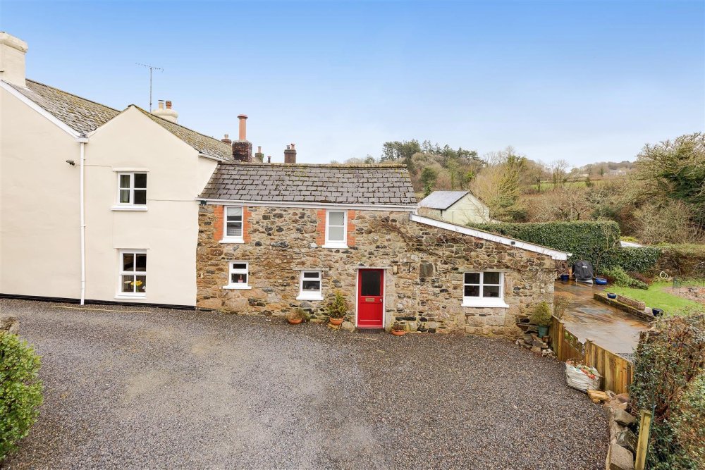 Stags 5 bedroom property for sale in Sticklepath, Okehampton