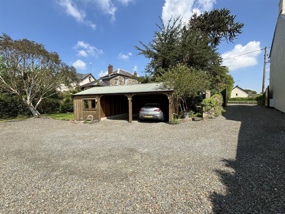 Stags 5 bedroom property for sale in Sticklepath, Okehampton