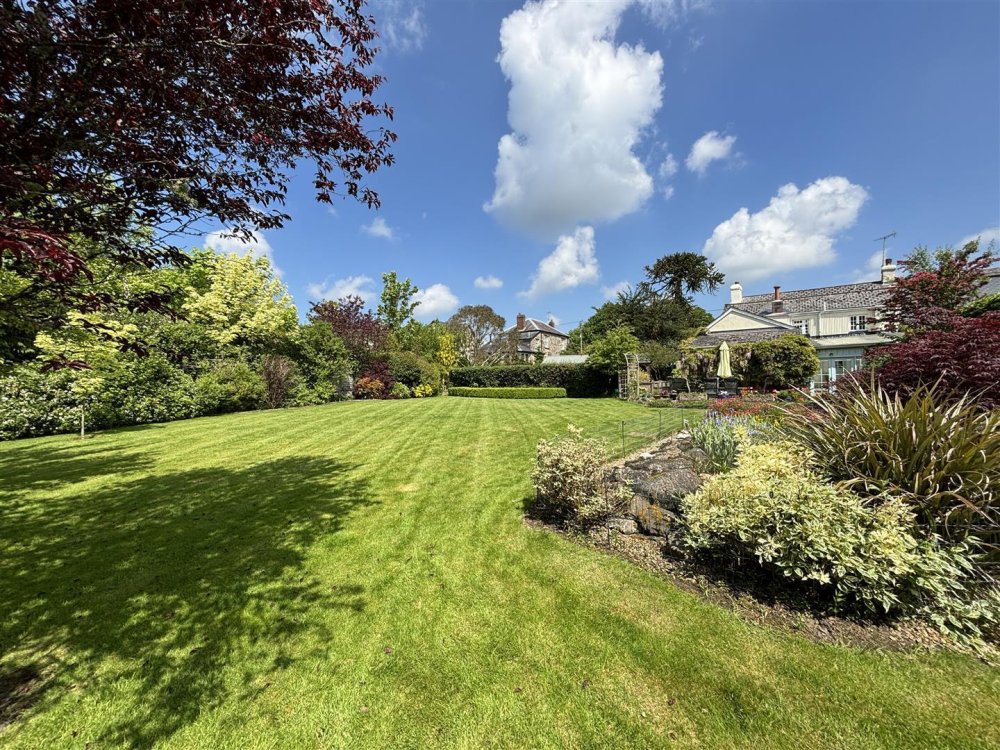 Stags 5 bedroom property for sale in Sticklepath, Okehampton
