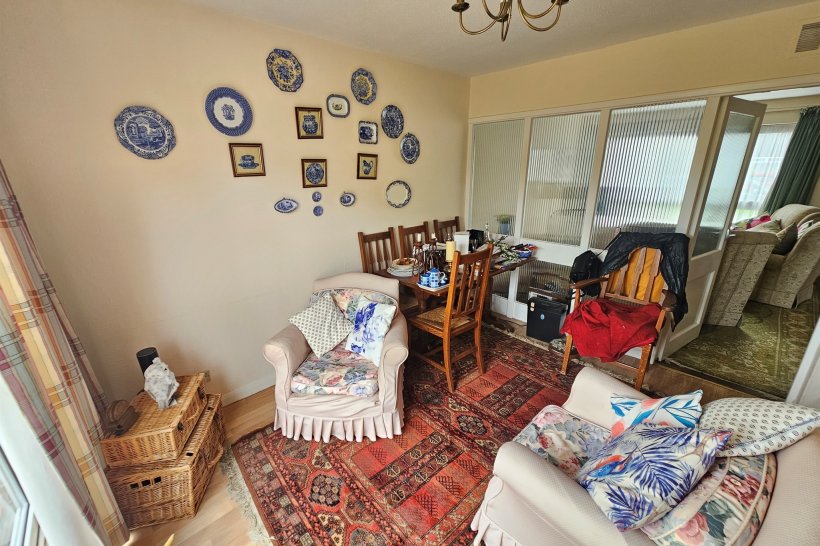 Chaucer Drive, Aylesbury 3 bedroom end of terrace house Sequence