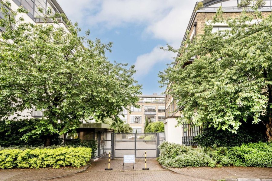 Fletchers Estate agents in Brook Green, Chiswick, Shepherds Bush