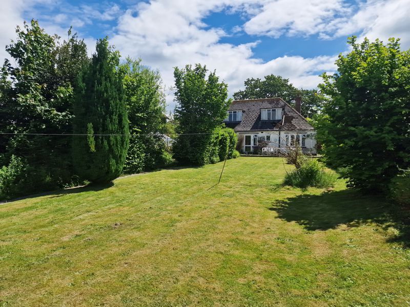 4 bedroom property for sale in West Coker Road, Yeovil Guide price £