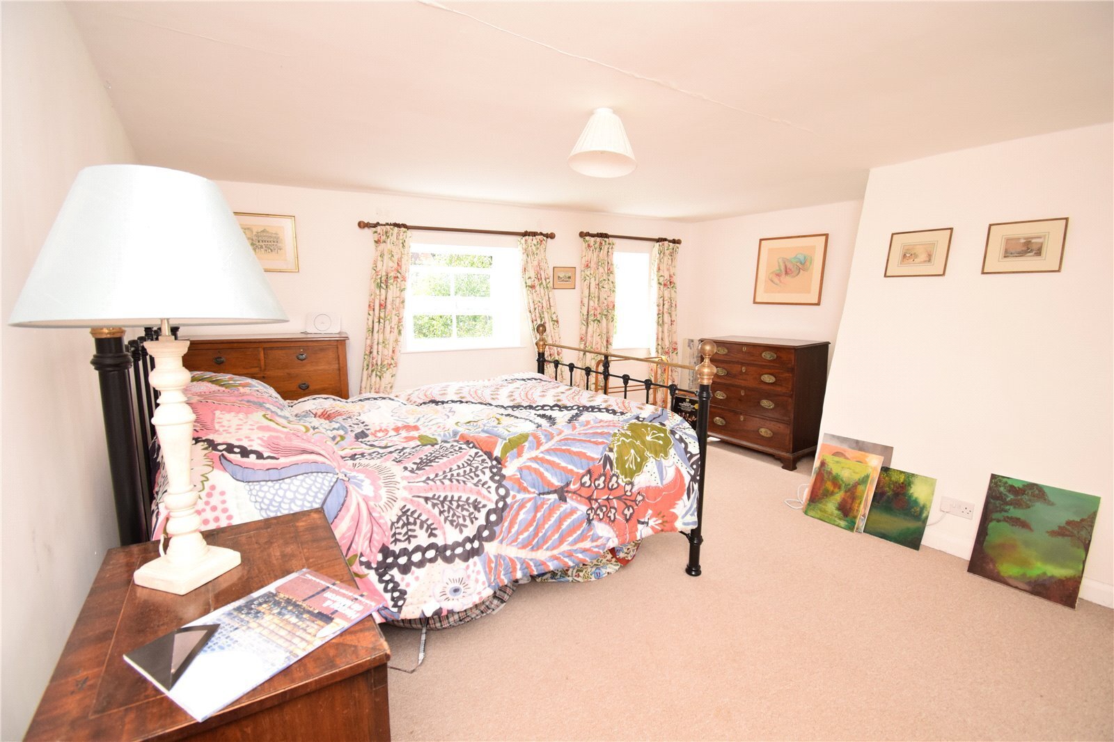 3 bedroom property for sale in White Street, Market Lavington, Devizes