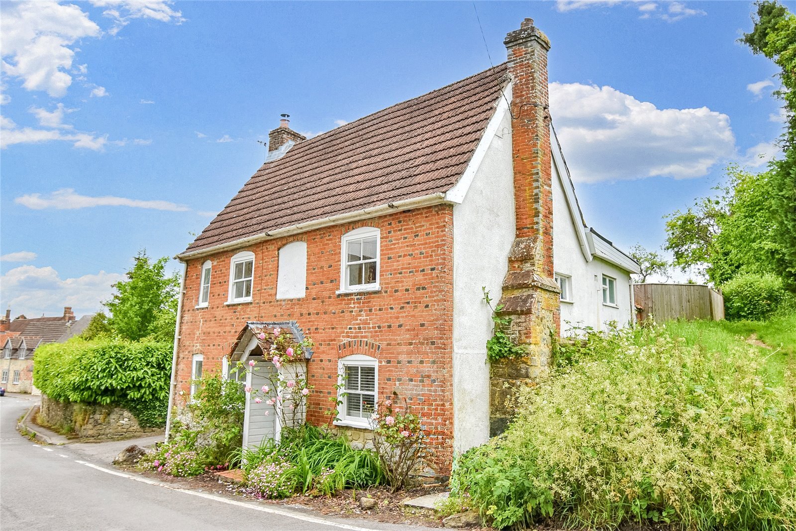 3 bedroom property for sale in White Street, Market Lavington, Devizes, Wiltshire, SN10 Guide