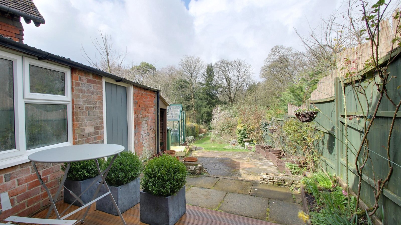 3 bedroom property to let in Swan Street, Kingsclere, RG20 5PL £1,800 pcm