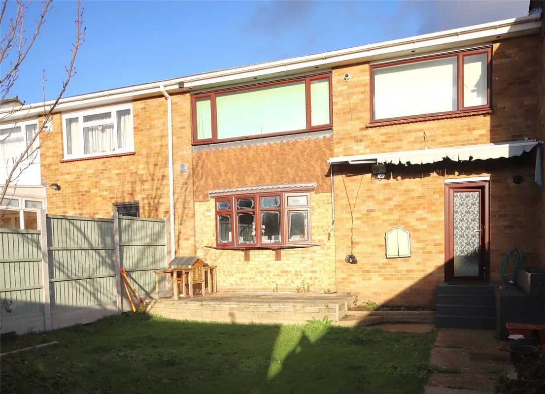 Armstrong Close, Stanford-le-Hope, Essex, SS17