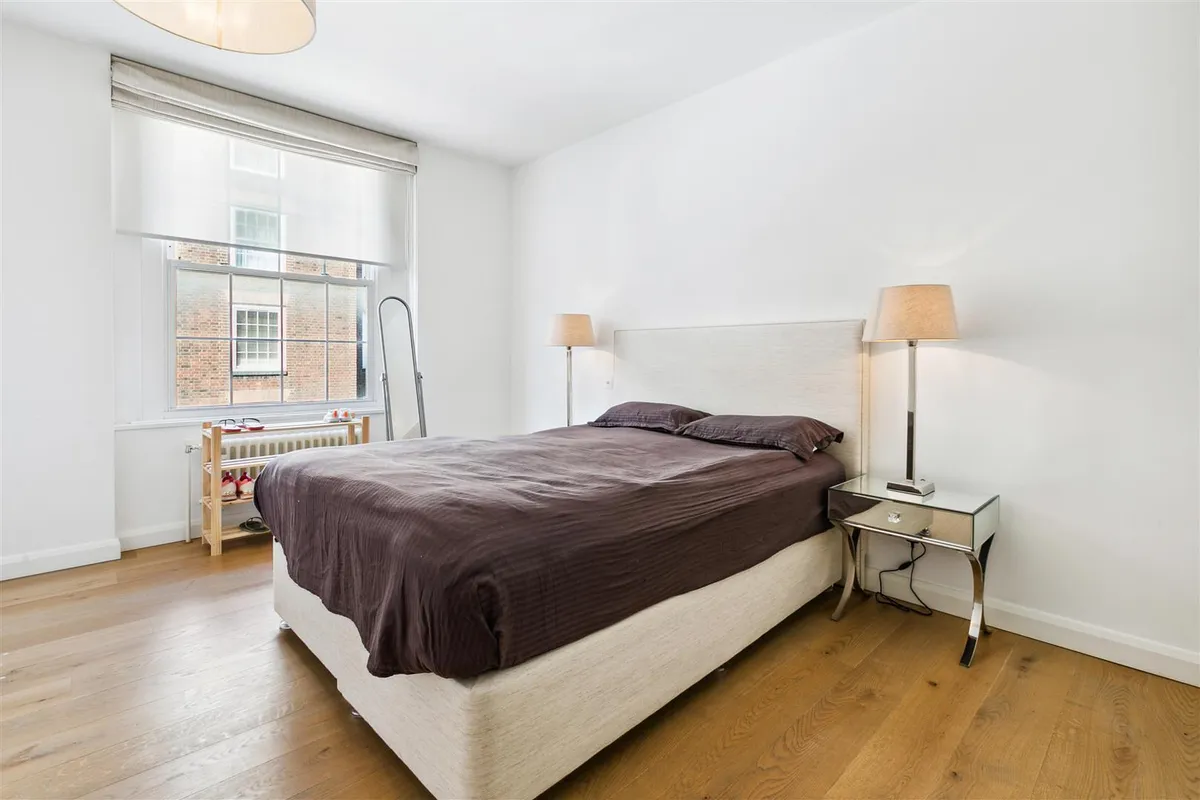 North End House, Fitzjames Avenue, London, W14