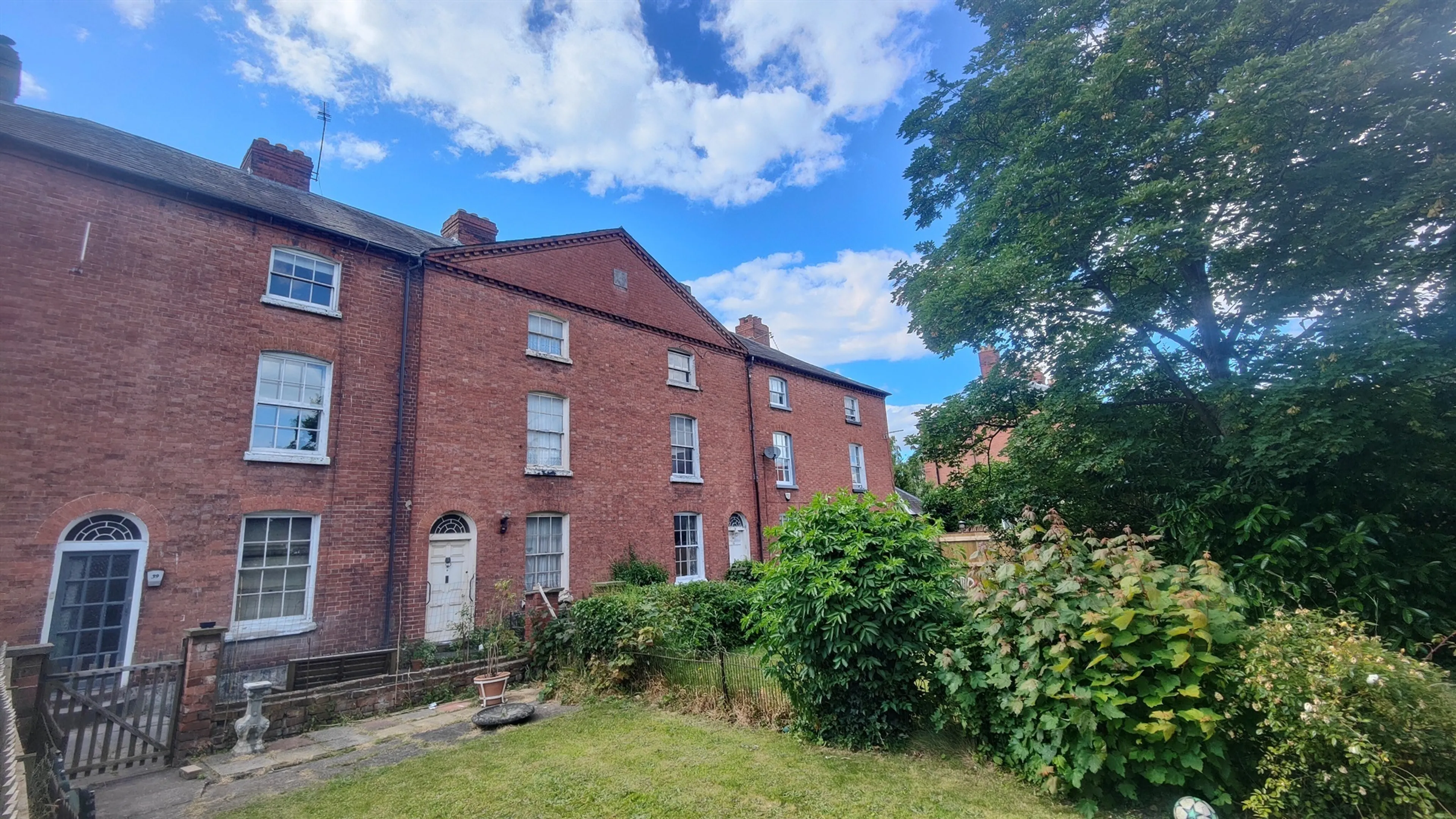 Property photo 0