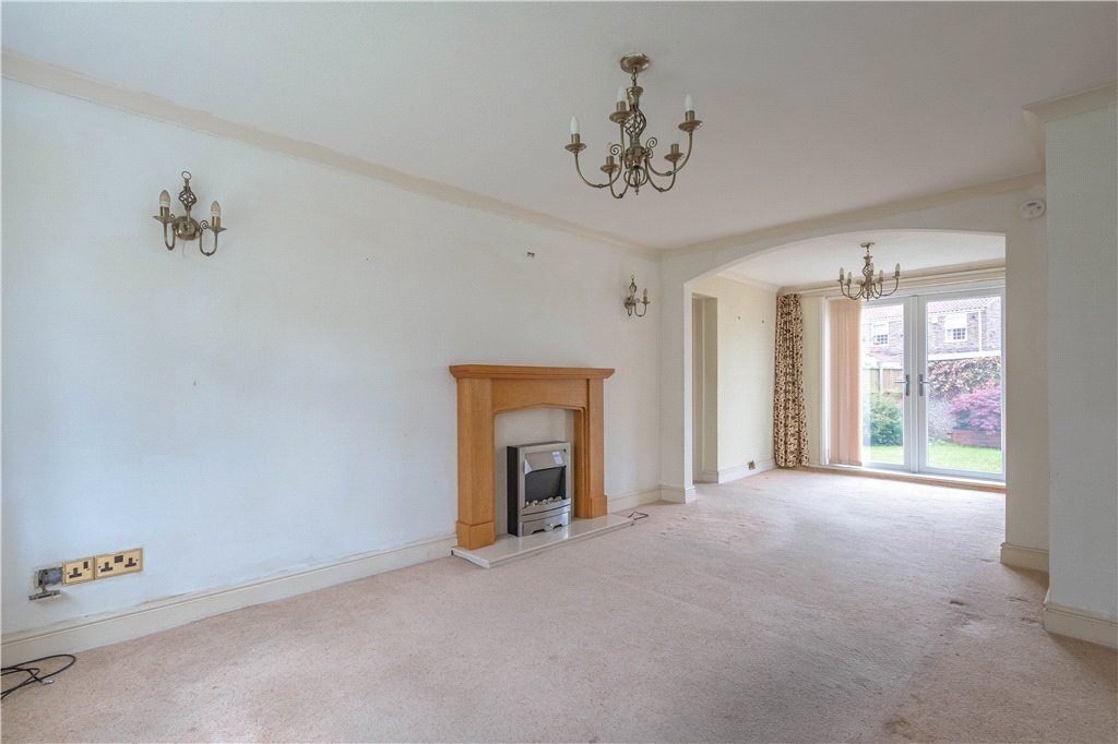 4 bedroom property for sale in New Lane, Huntington, York, YO32 Guide