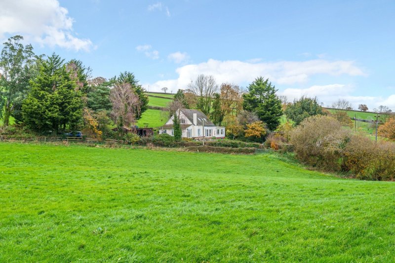 4 bedroom property for sale in Dunsford, Exeter, Devon, EX6 Offers over £800,000