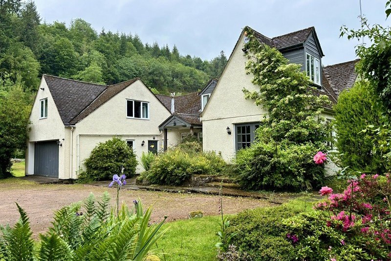 4 bedroom property for sale in Llanbedr, Crickhowell, Powys. £895,000
