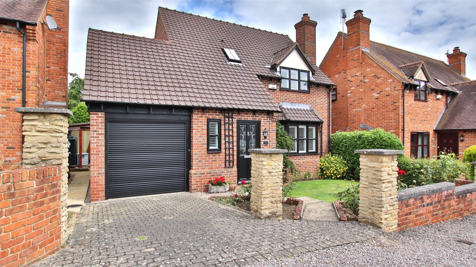 3 bedroom property for sale in Kilmore Lane, Twyning, Tewkesbury £465,000