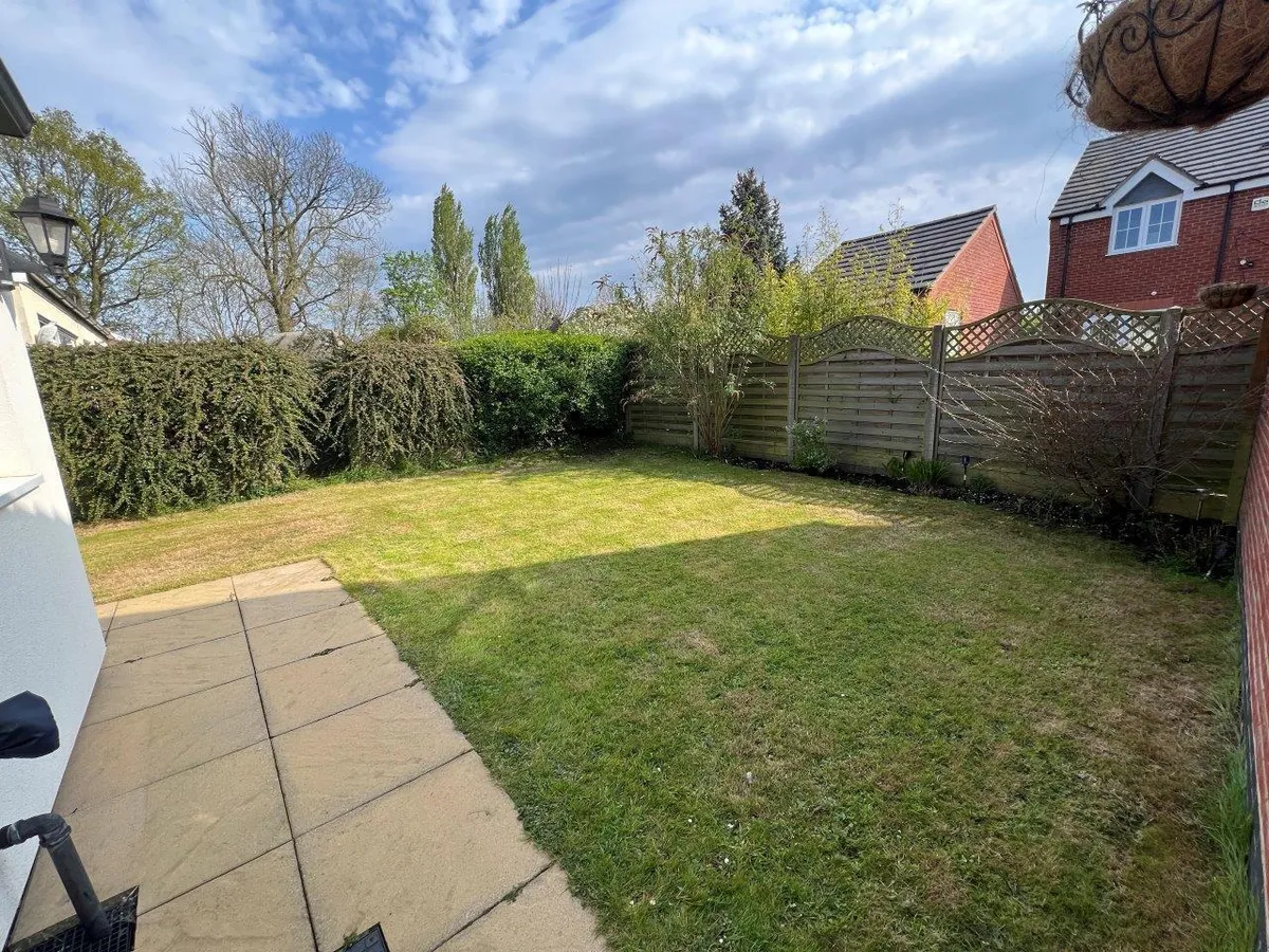NEW AVENUE, REARSBY, LEICESTER