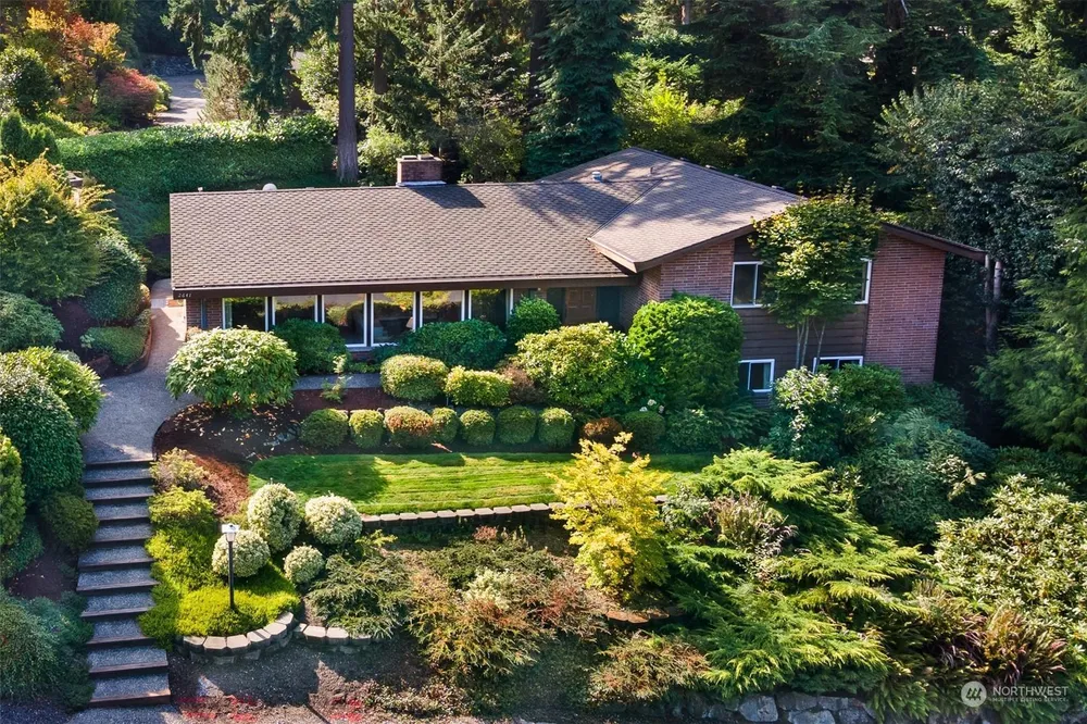 2641 SW 163rd St, Burien, WA 98166