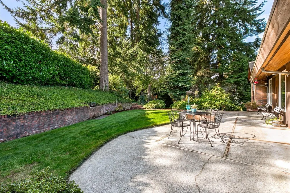 2641 SW 163rd St, Burien, WA 98166