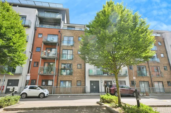 Desvignes Drive, London, SE13, .