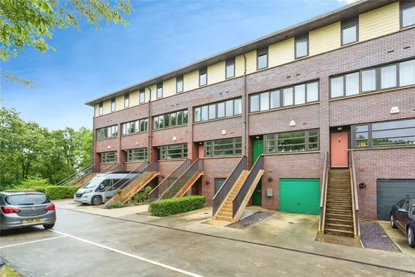 Mara Place, Milton Keynes, Buckingham...