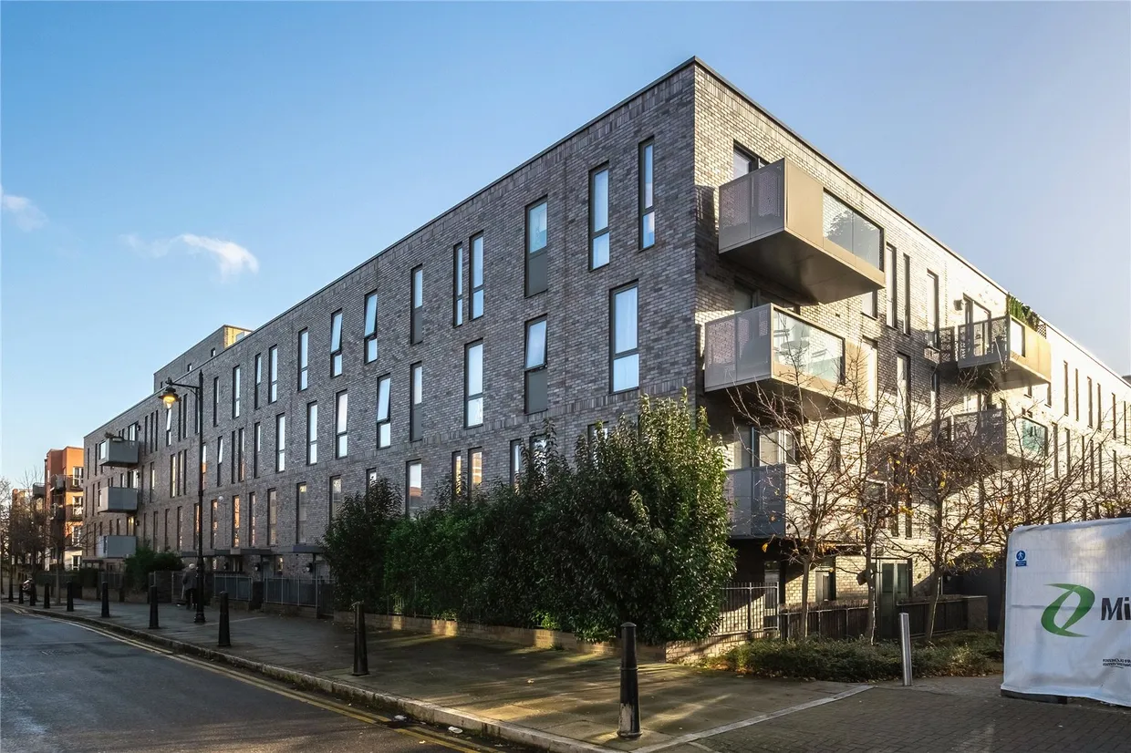 Bermuda Way, London, E1 photo 1