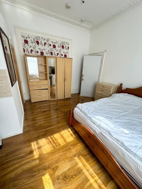 Holland Road, London, W14 8BA