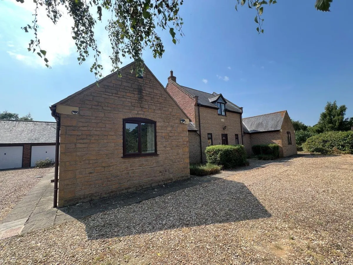 THE KEYSTONES, SANDPIT LANE, LONG CLAWSON