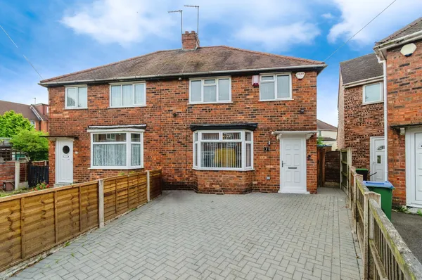 Tame Crescent, West Bromwich, West Mi...