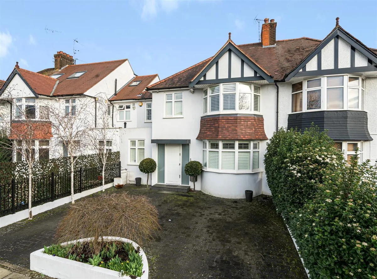 Wren Avenue, London, NW2