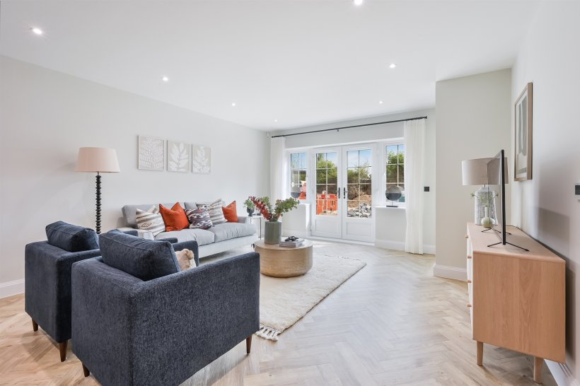 Hillbury Road, Warlingham 2 bedroom flat Barnard Marcus