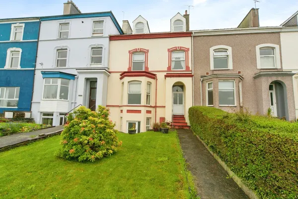 North Road, Caernarfon, Gwynedd, LL55