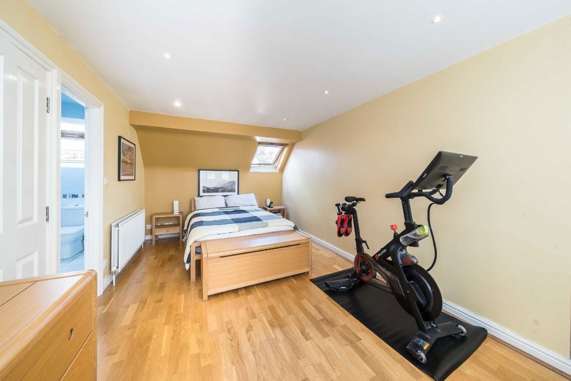 Jacksons 5 bedroom property for sale in Wyatt Park Road, Streatham